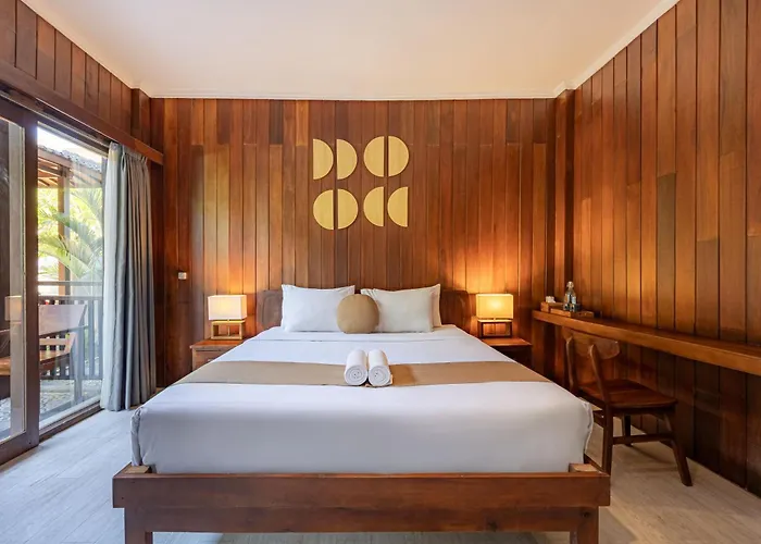 Cove Dadeka 3*